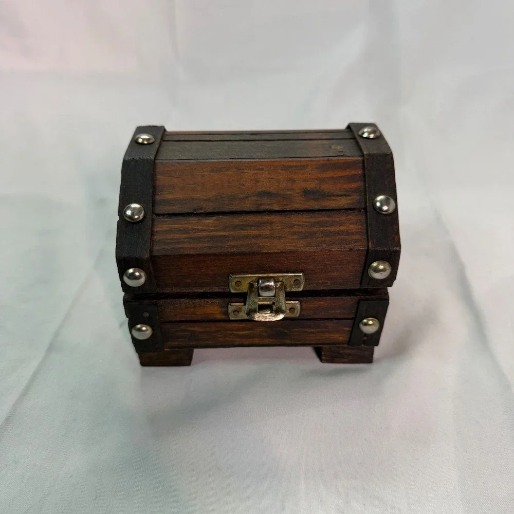 Vintage Wooden Treasure Chest Mini Jewelry Box Trinket Trunk Blue Velvet‎ Lining